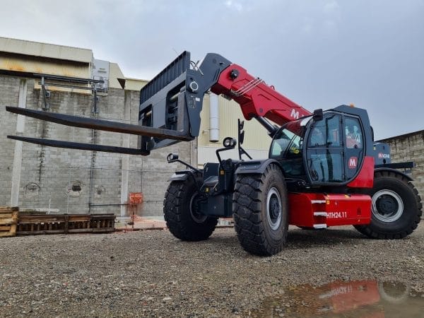 Magni HTH 24.11 Telehandler - Image 3